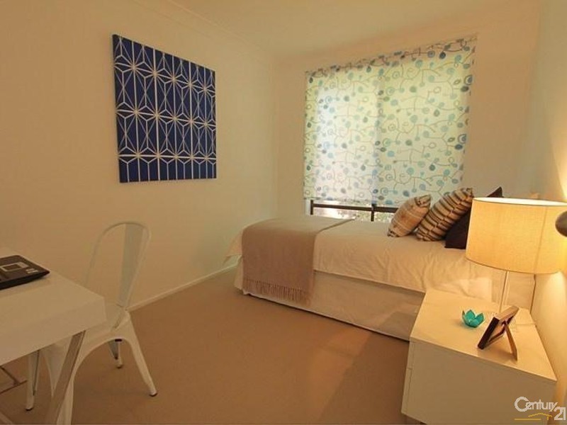 25 Railway Parade, Bullaburra NSW 2784