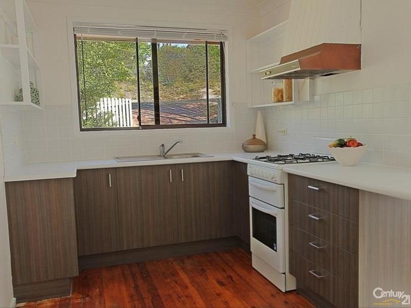 25 Railway Parade, Bullaburra NSW 2784