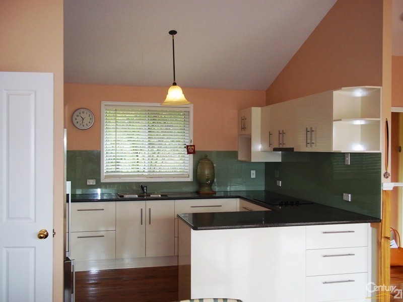 20 Careya Crescent, Woodford NSW 2778