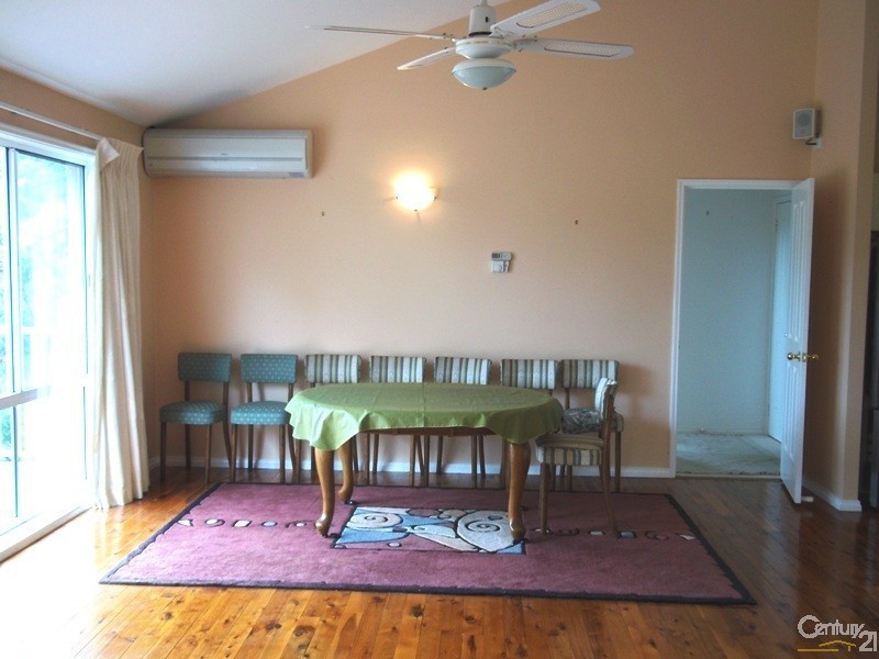 20 Careya Crescent, Woodford NSW 2778