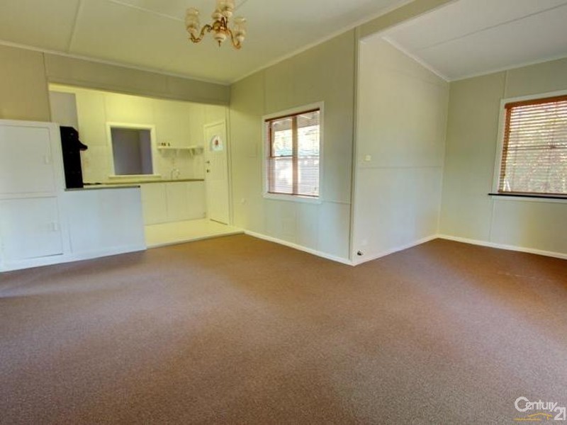 15 Livingstone, Lawson NSW 2783