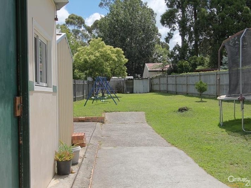 4 Oaklands Road, Hazelbrook NSW 2779