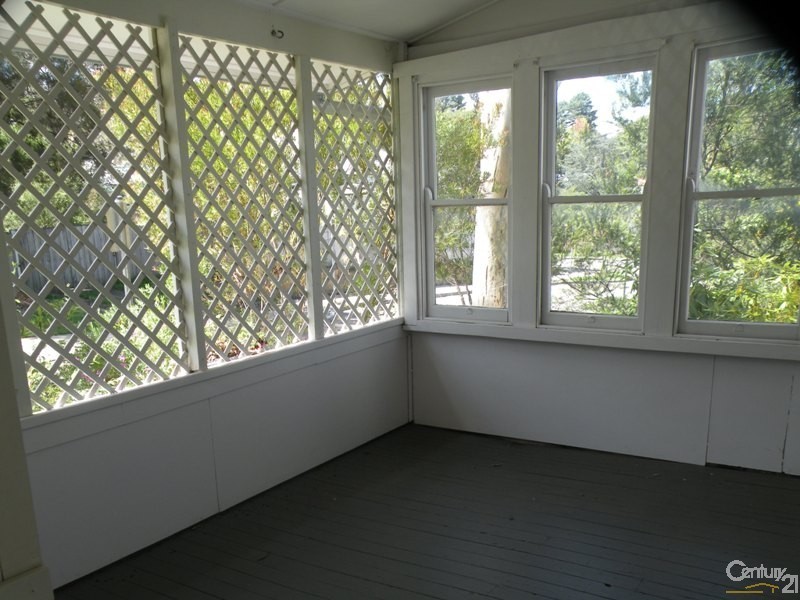 11 Benang Street, Lawson NSW 2783