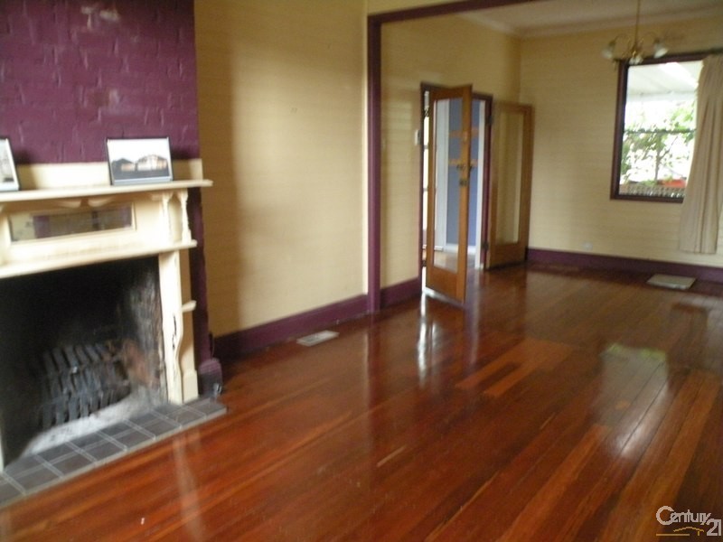 57 HONOUR AVENUE, Lawson NSW 2783