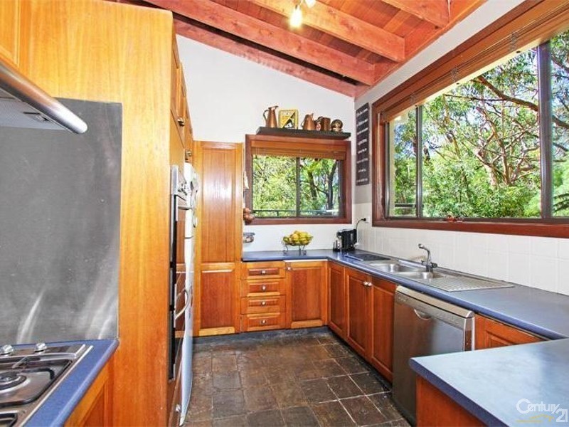 81 Genevieve Road, Bullaburra NSW 2784