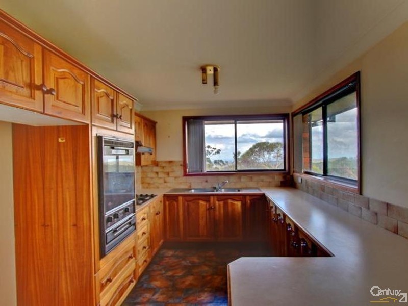 21 Old Bathurst Road, Woodford NSW 2778