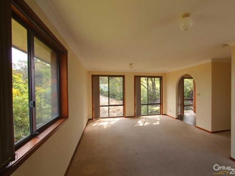 21 Old Bathurst Road, Woodford NSW 2778