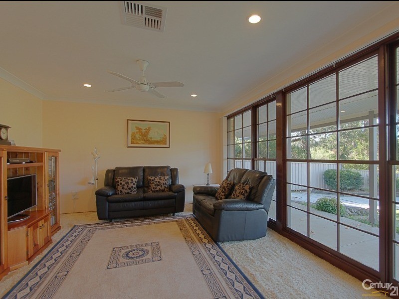 4 Pine Street, Hazelbrook NSW 2779