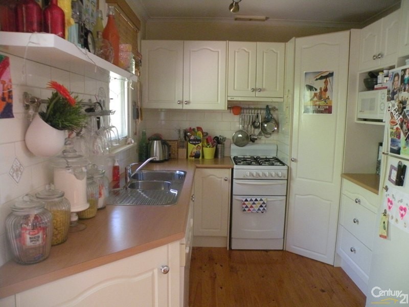 41 VALLEY ROAD, Hazelbrook NSW 2779