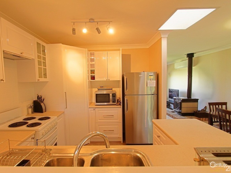 20 LIGGINS ROAD, Hazelbrook NSW 2779