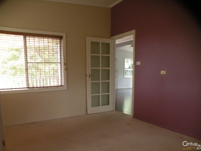 31  OAKURA AVENUE, Woodford NSW 2778