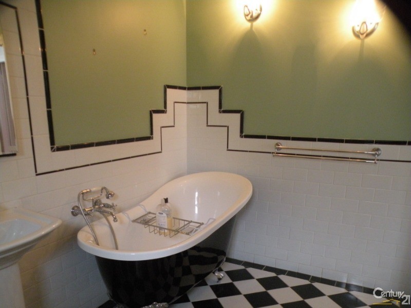 31  OAKURA AVENUE, Woodford NSW 2778