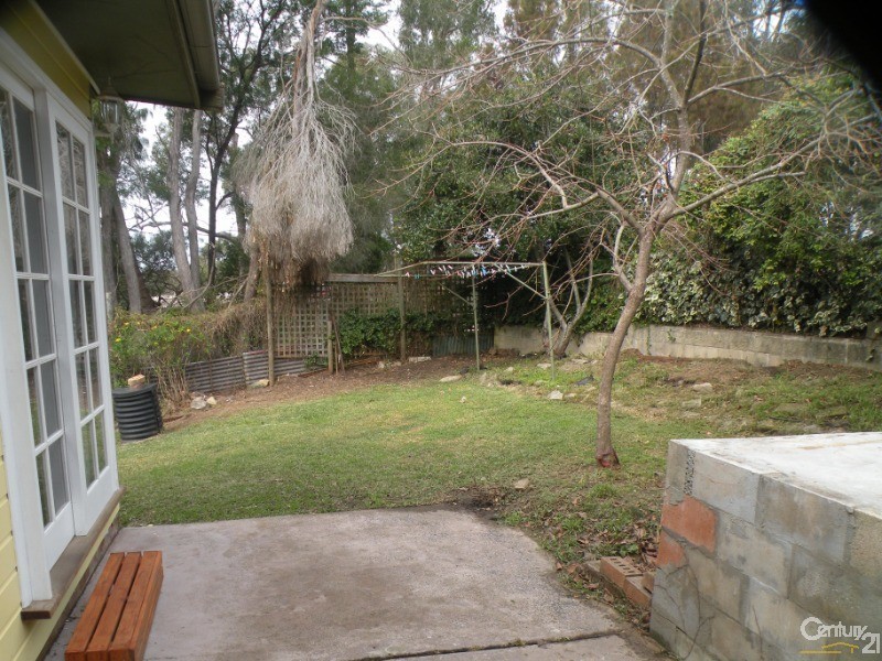 31  OAKURA AVENUE, Woodford NSW 2778