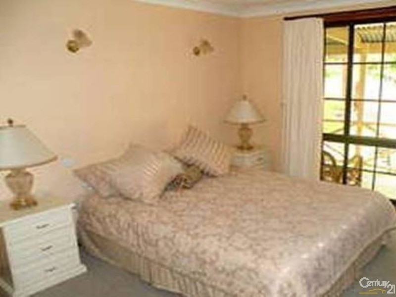 8  JOHN STREET, Hazelbrook NSW 2779