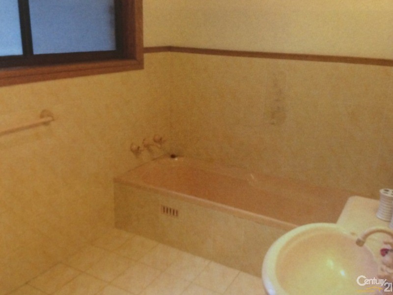 8  JOHN STREET, Hazelbrook NSW 2779