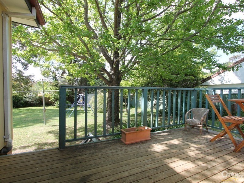 73 Railway Parade, Bullaburra NSW 2784