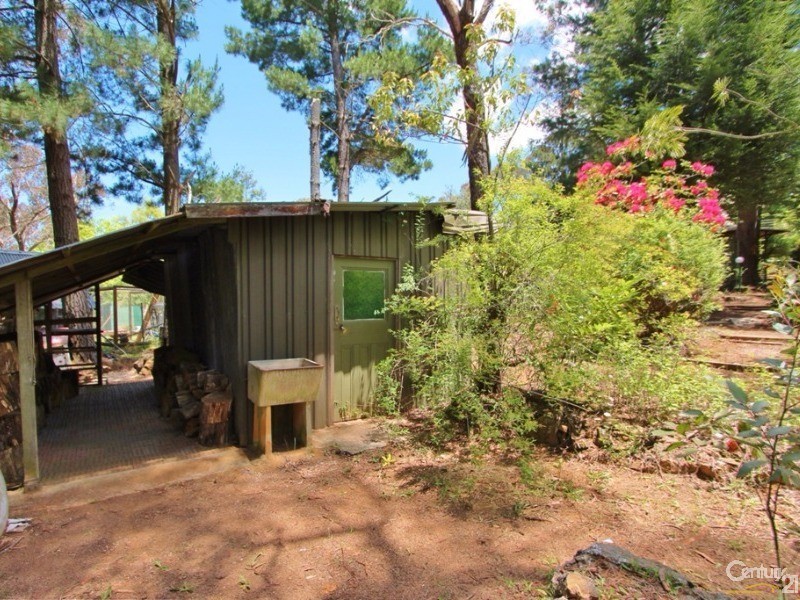 33 Fourth Avenue, Katoomba NSW 2780
