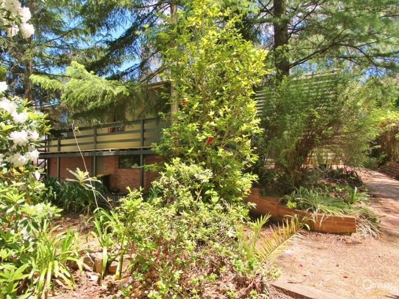33 Fourth Avenue, Katoomba NSW 2780
