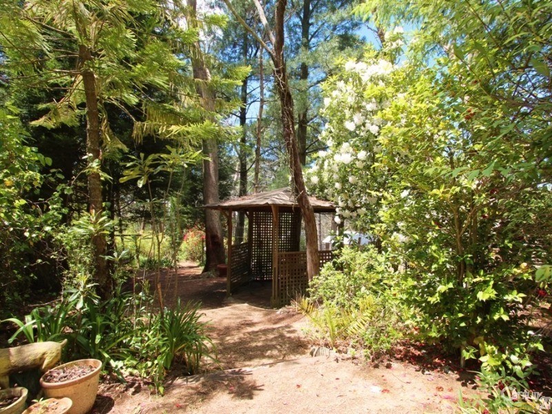 33 Fourth Avenue, Katoomba NSW 2780