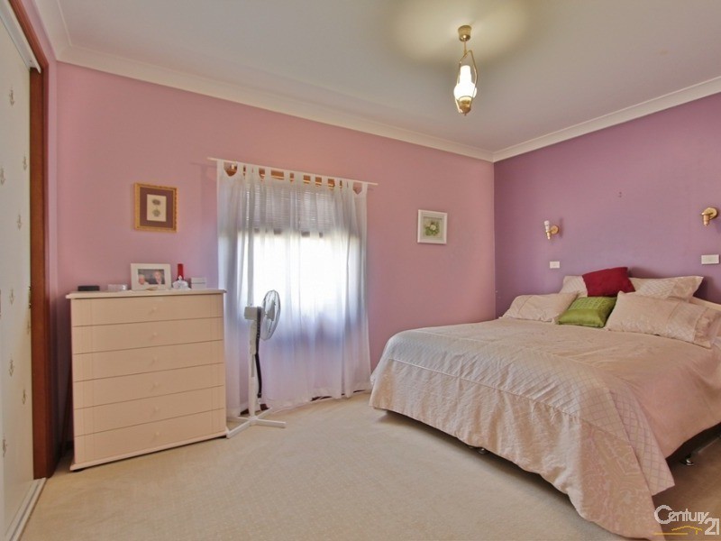4 Railway Parade, Hazelbrook NSW 2779