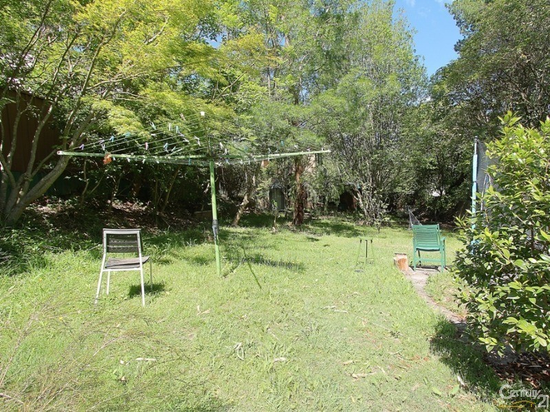 16 Oaklands Road, Hazelbrook NSW 2779