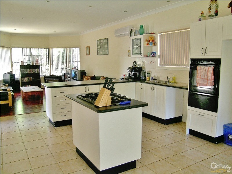 19 Railway Parade, Bullaburra NSW 2784