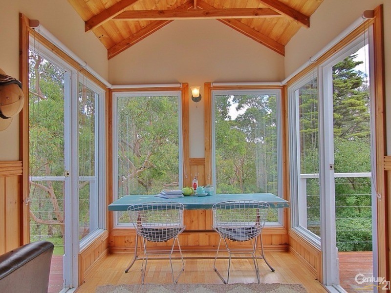 75 Hay Street, Bullaburra NSW 2784