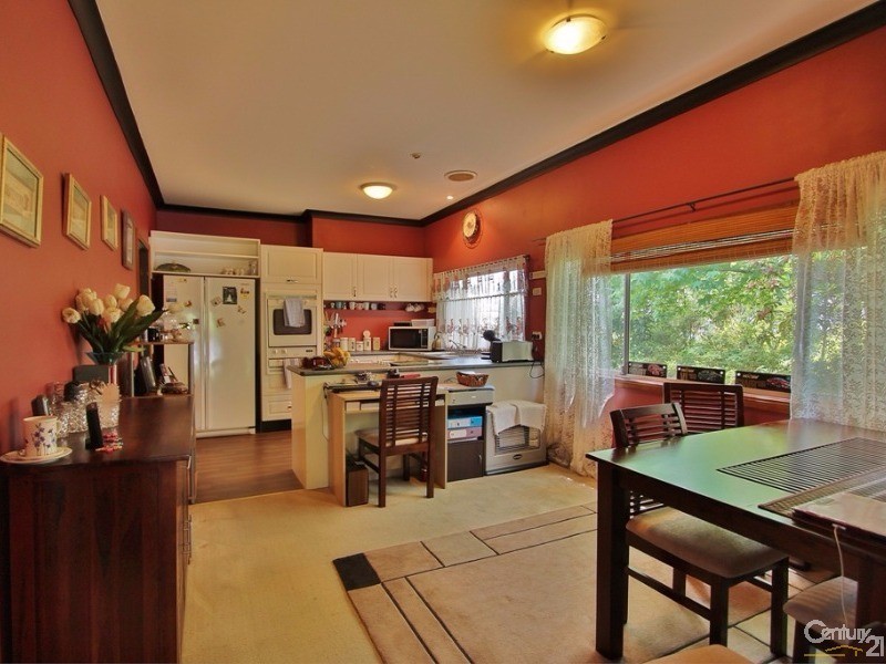 4  RAILWAY PARADE, Hazelbrook NSW 2779