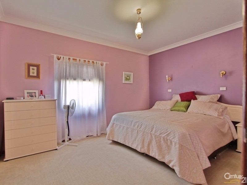 4  RAILWAY PARADE, Hazelbrook NSW 2779