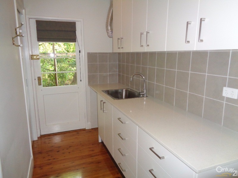 24  WATKINS ROAD, Leura NSW 2780