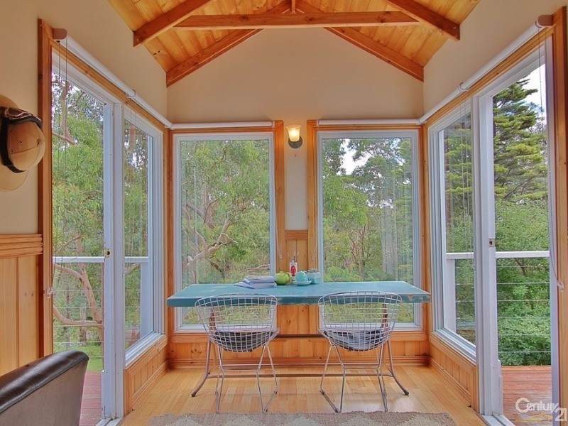 75 Hay Street, Bullaburra NSW 2784