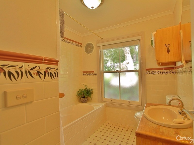 75 Hay Street, Bullaburra NSW 2784