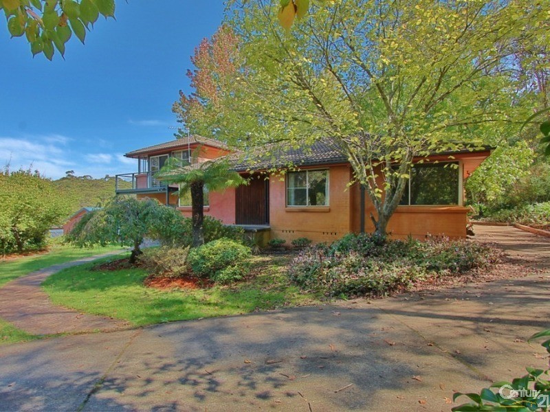 25  Albert Road, Bullaburra NSW 2784