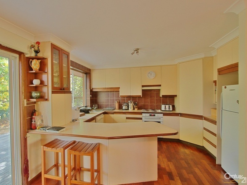 25  Albert Road, Bullaburra NSW 2784