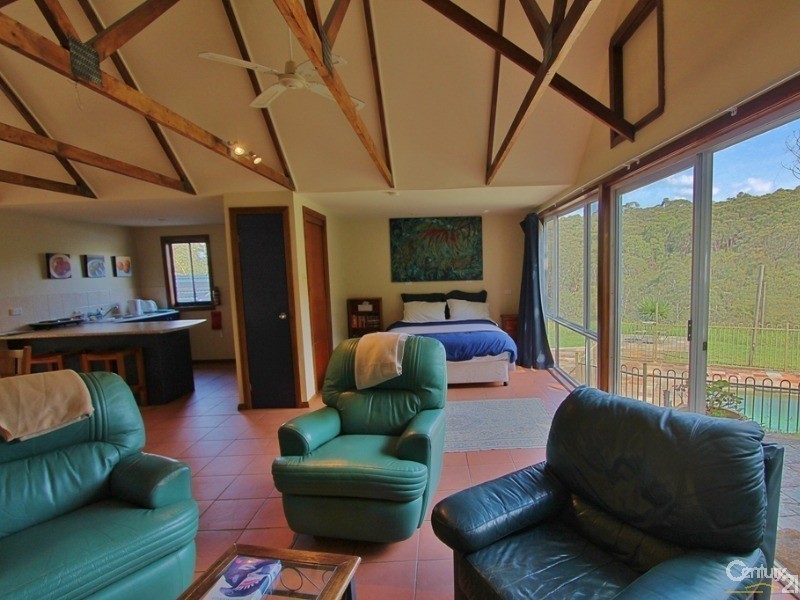 25  Albert Road, Bullaburra NSW 2784