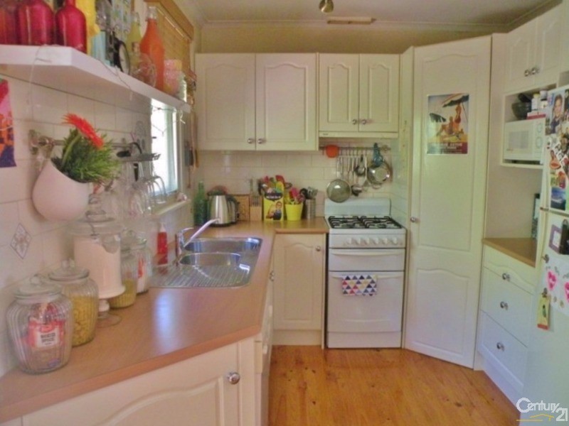 41 Valley Road, Hazelbrook NSW 2779