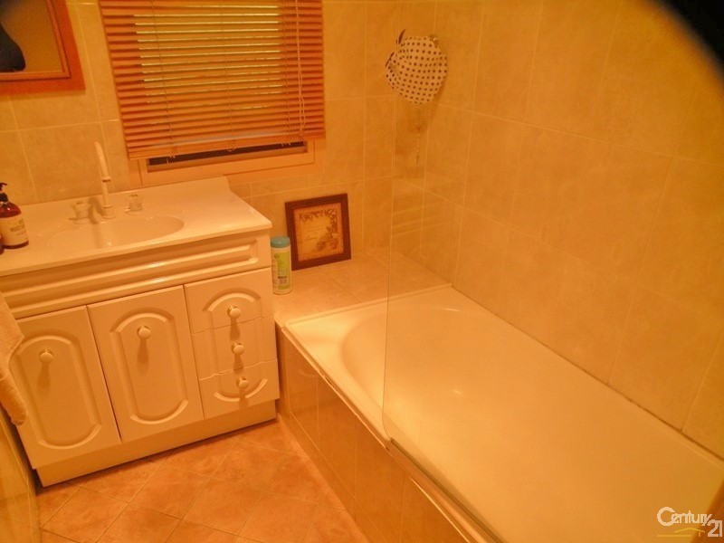 41 Valley Road, Hazelbrook NSW 2779