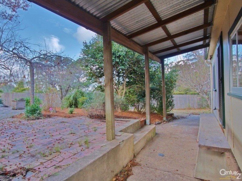 16 Boronia Road, Bullaburra NSW 2784