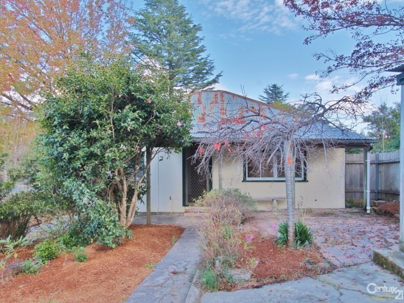 16 Boronia Road, Bullaburra NSW 2784