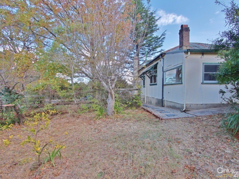 16 Boronia Road, Bullaburra NSW 2784