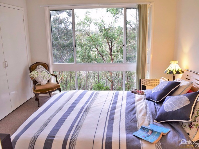 31 Boronia Road, Bullaburra NSW 2784