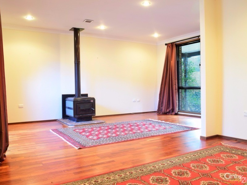 105 Boronia Road, Bullaburra NSW 2784