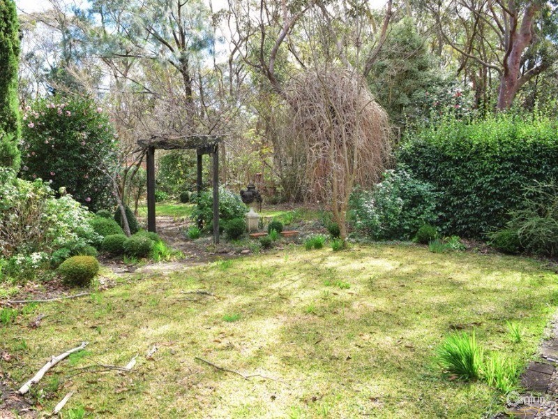 105 Boronia Road, Bullaburra NSW 2784