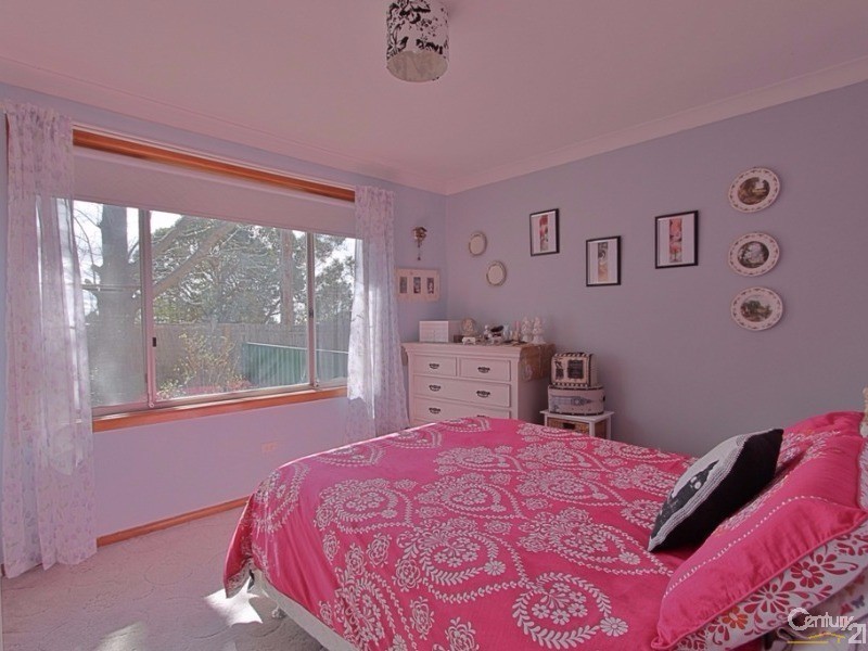 2 Valley Road, Hazelbrook NSW 2779