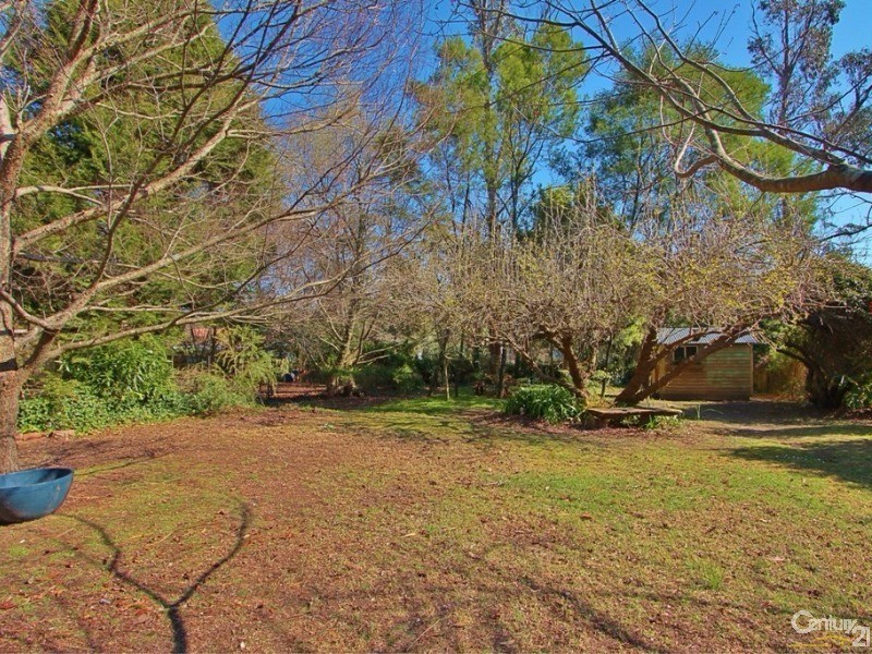11 Yester Road, Wentworth Falls NSW 2782