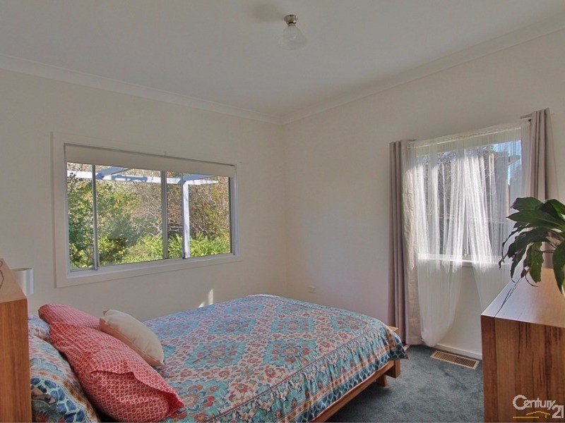 11 Yester Road, Wentworth Falls NSW 2782