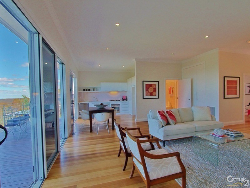 16 Taylor Road, Woodford NSW 2778