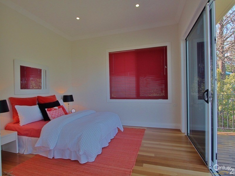 16 Taylor Road, Woodford NSW 2778