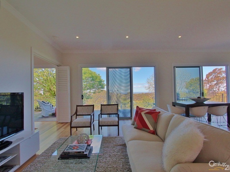 16 Taylor Road, Woodford NSW 2778