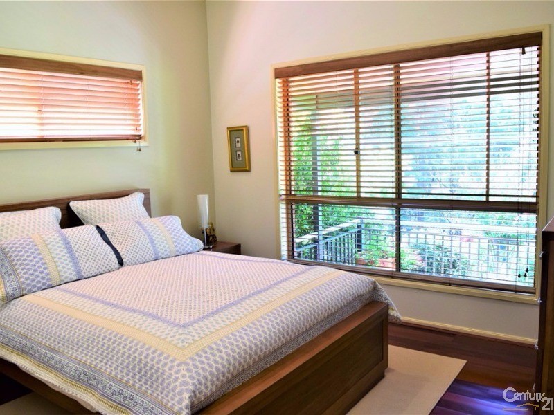 44 Roberts Parade, Hawkesbury Heights NSW 2777